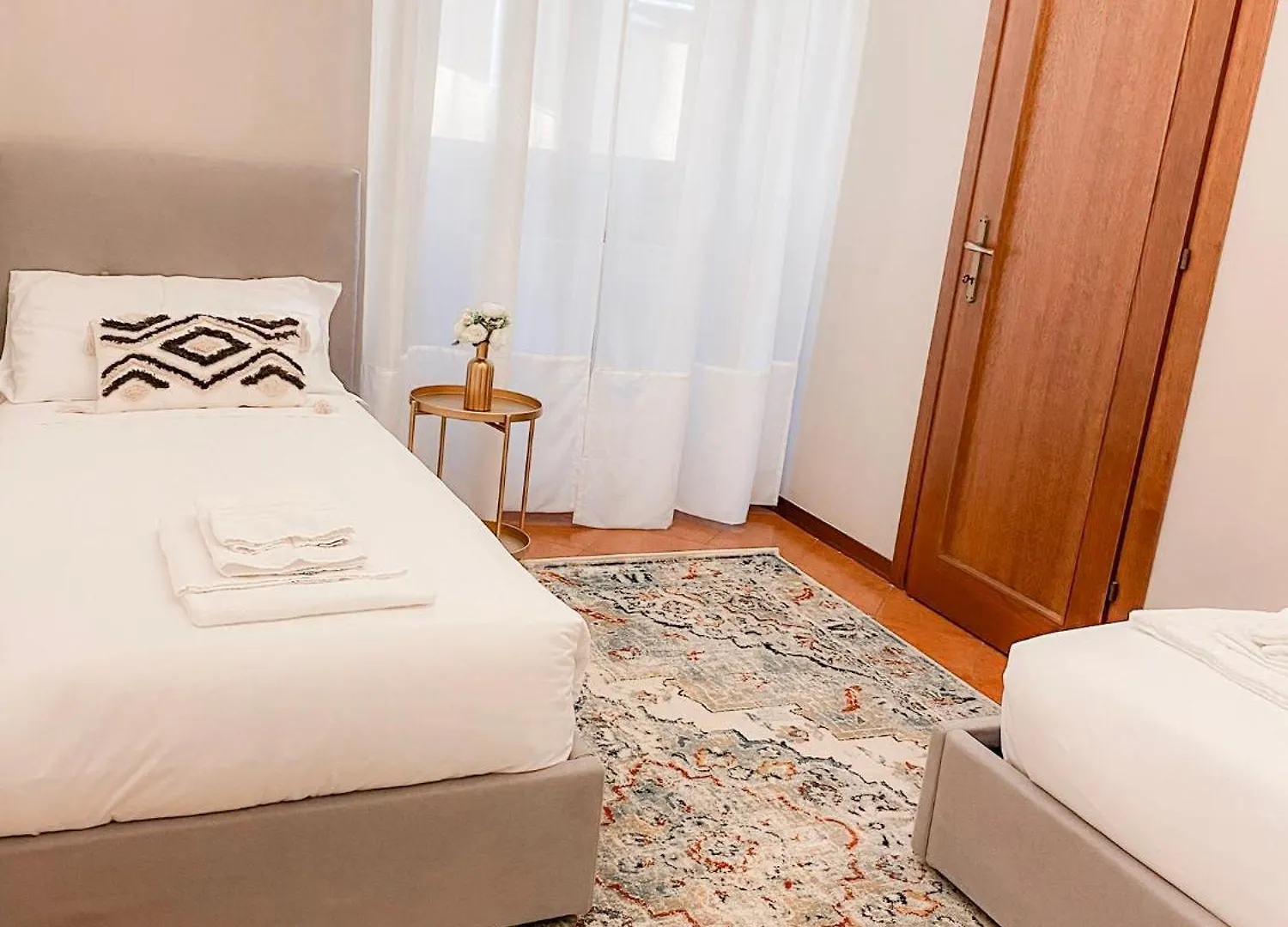 Ponte Pietra Lovely Home In Verona Italy