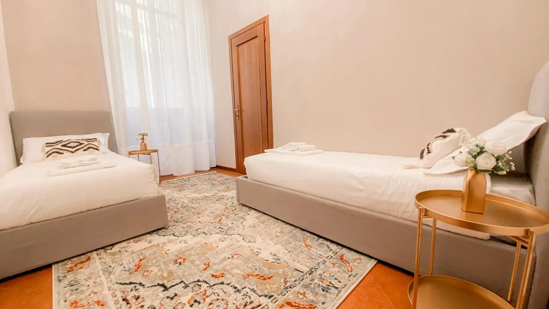 Apartment Ponte Pietra Lovely Home In Verona