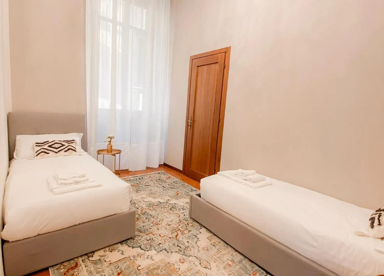 Apartment Ponte Pietra Lovely Home In Verona Italy